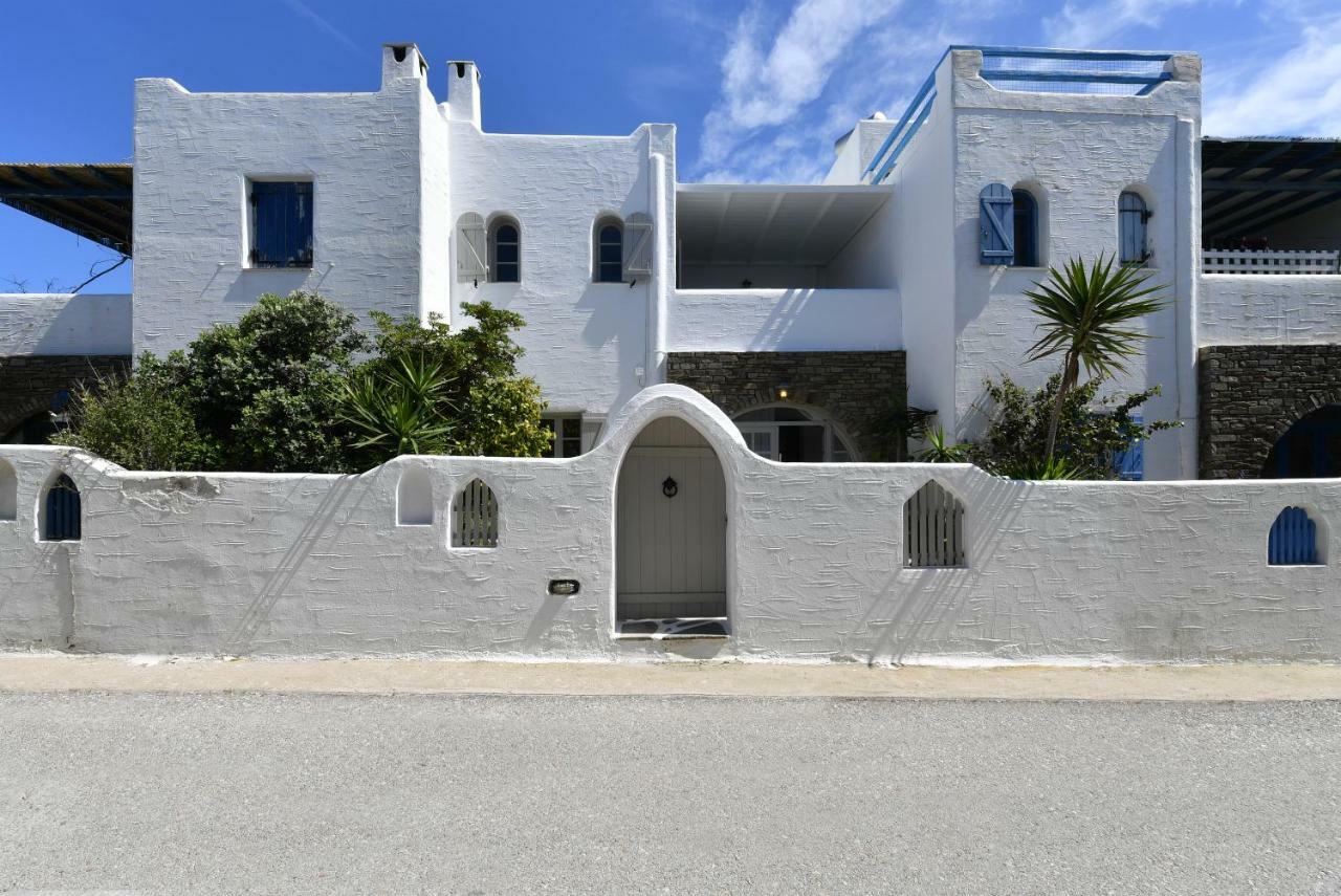 Santa Flora 3 Bedroom House A ParikiaaS Edge Parikia  Exterior photo