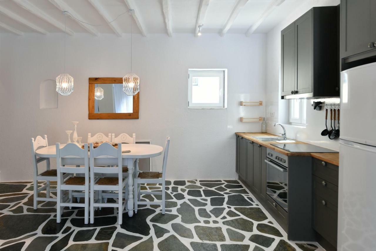 Santa Flora 3 Bedroom House A ParikiaaS Edge Parikia  Exterior photo